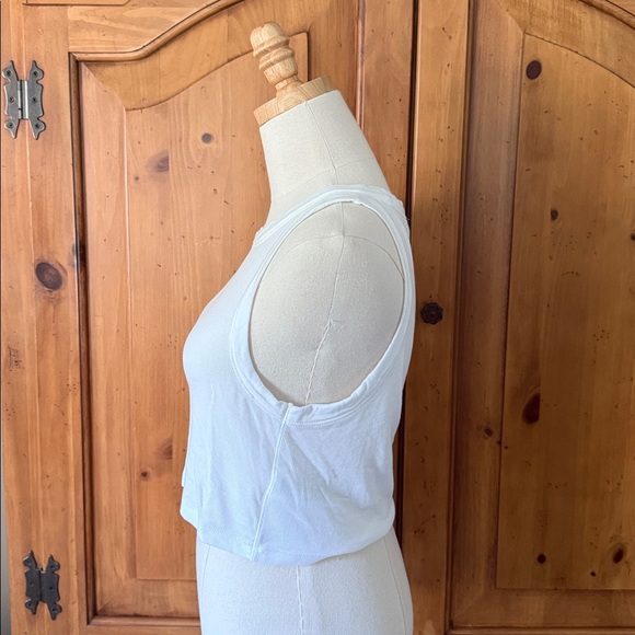 White cropped All Saints tank top - Picture 3 of 8